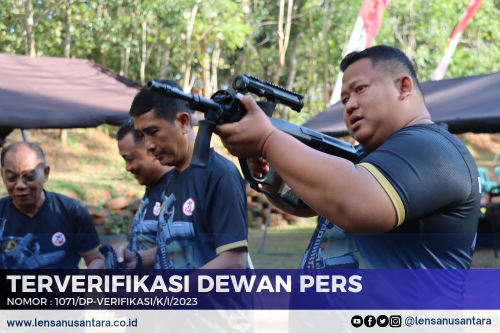 Dor! Polres Pamekasan Gelar Lomba Menembak Sambut Hari Bhayangkara ke-78