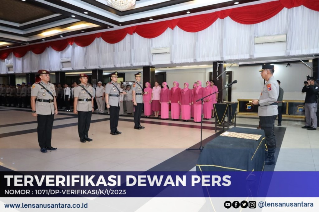 Kapolda Kalsel Pimpin Sertijab Dir Tahti dan Dua&nbsp;Kapolres