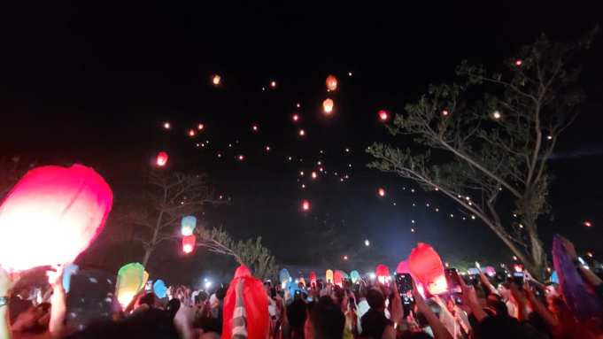 Festival Seni Budaya Jepara Terbangkan 1500 Lampion, Pj Bupati: Menerbangkan Harapan, Cita-cita dan&nbsp;Doa