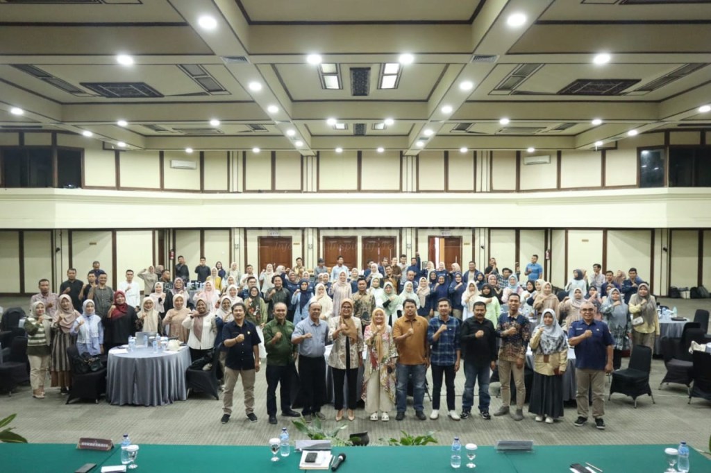 Persiapan Rekapitulasi DPSHP Pilkada Serentak 2024, KPU Pasaman Gelar Rapat Konsolidasi Data